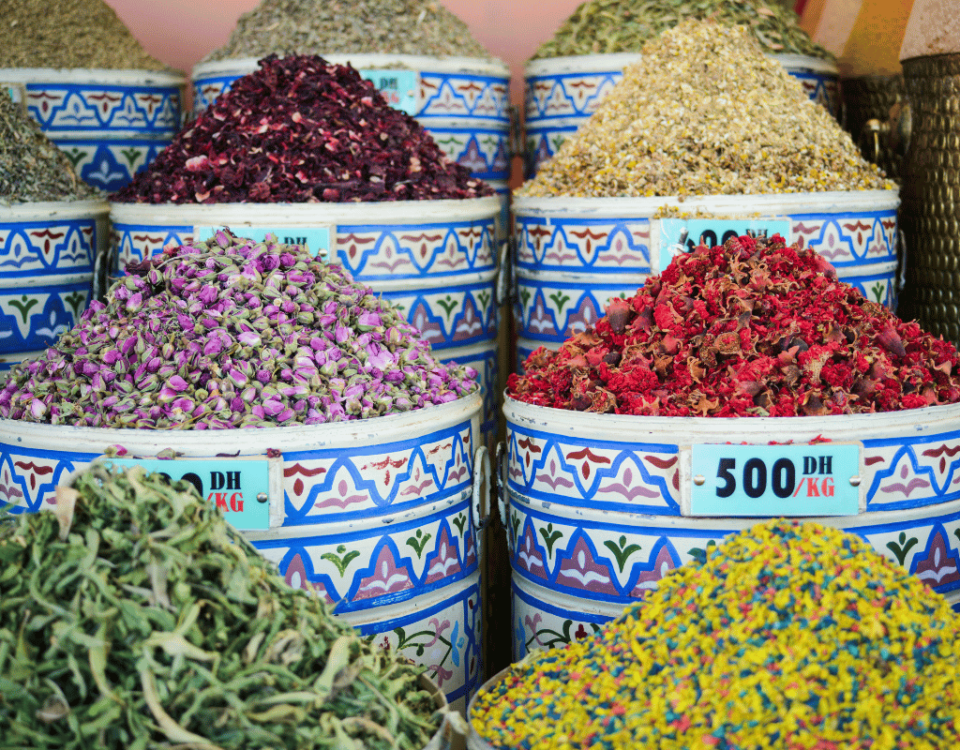 مغازه عطاری