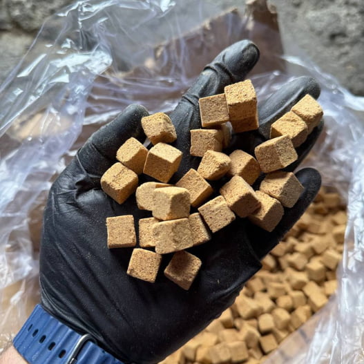 خرید عمده حبه عناب